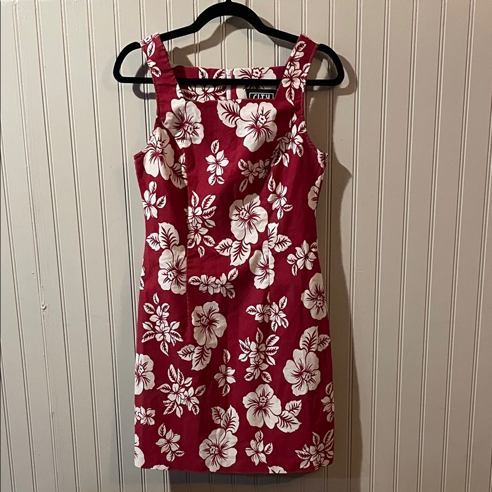 City Triangles vintage Hawaiian sundress